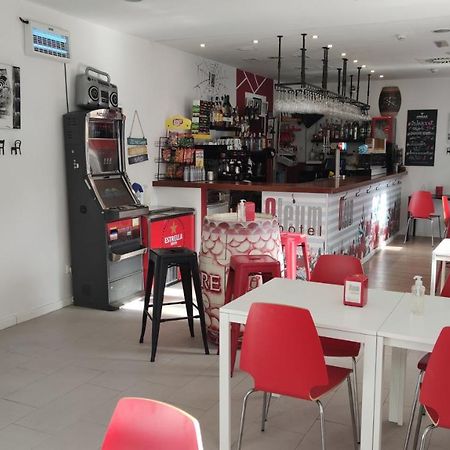 Hotel Oleum Белчите Екстериор снимка