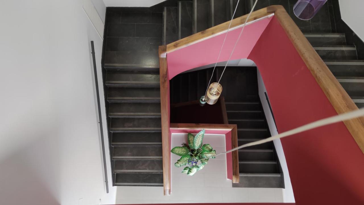 Hotel Oleum Белчите Екстериор снимка