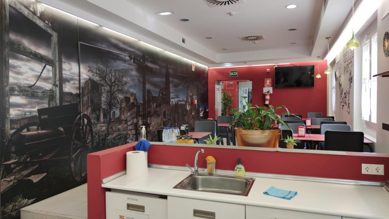 Hotel Oleum Белчите Екстериор снимка