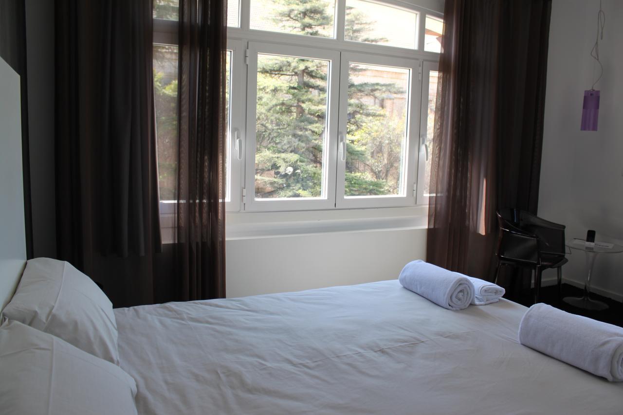 Hotel Oleum Белчите Екстериор снимка