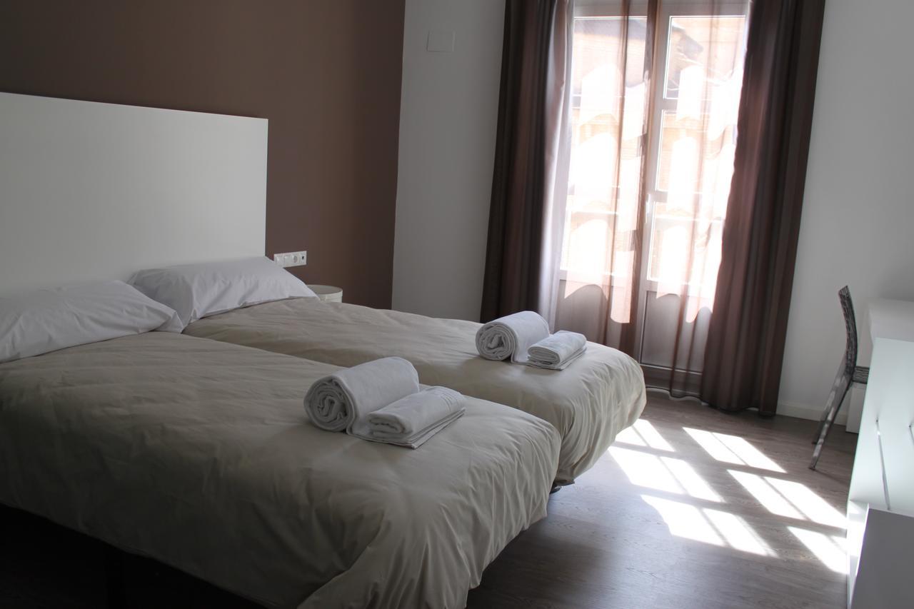 Hotel Oleum Белчите Екстериор снимка